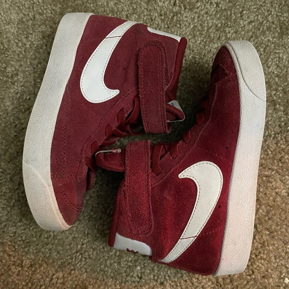 Nike high top Red Velvet  suedesneakers